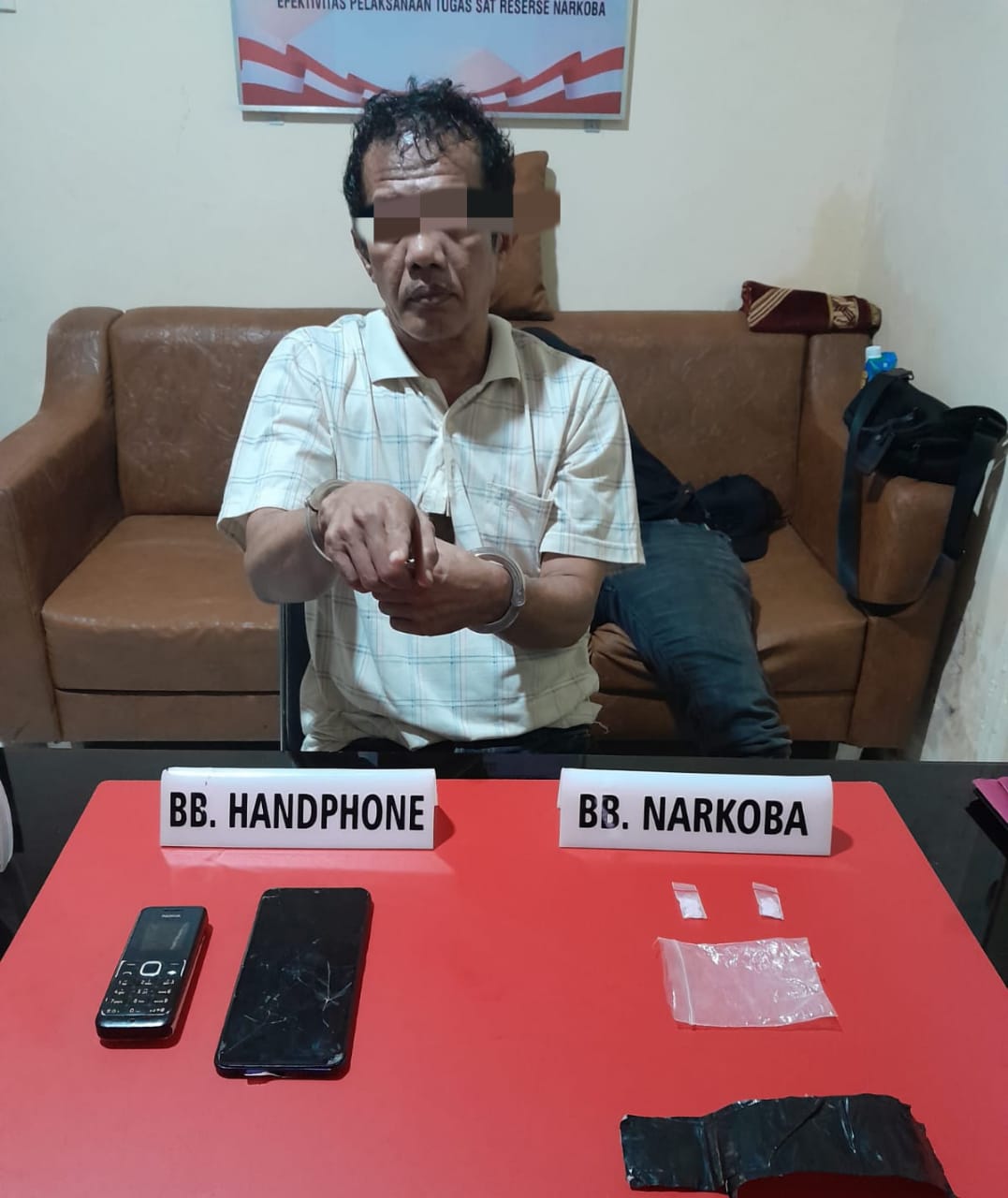 Asyik Duduk di Warung, DPO Narkoba di Tangkap Ojoloyo di Simpang Kare