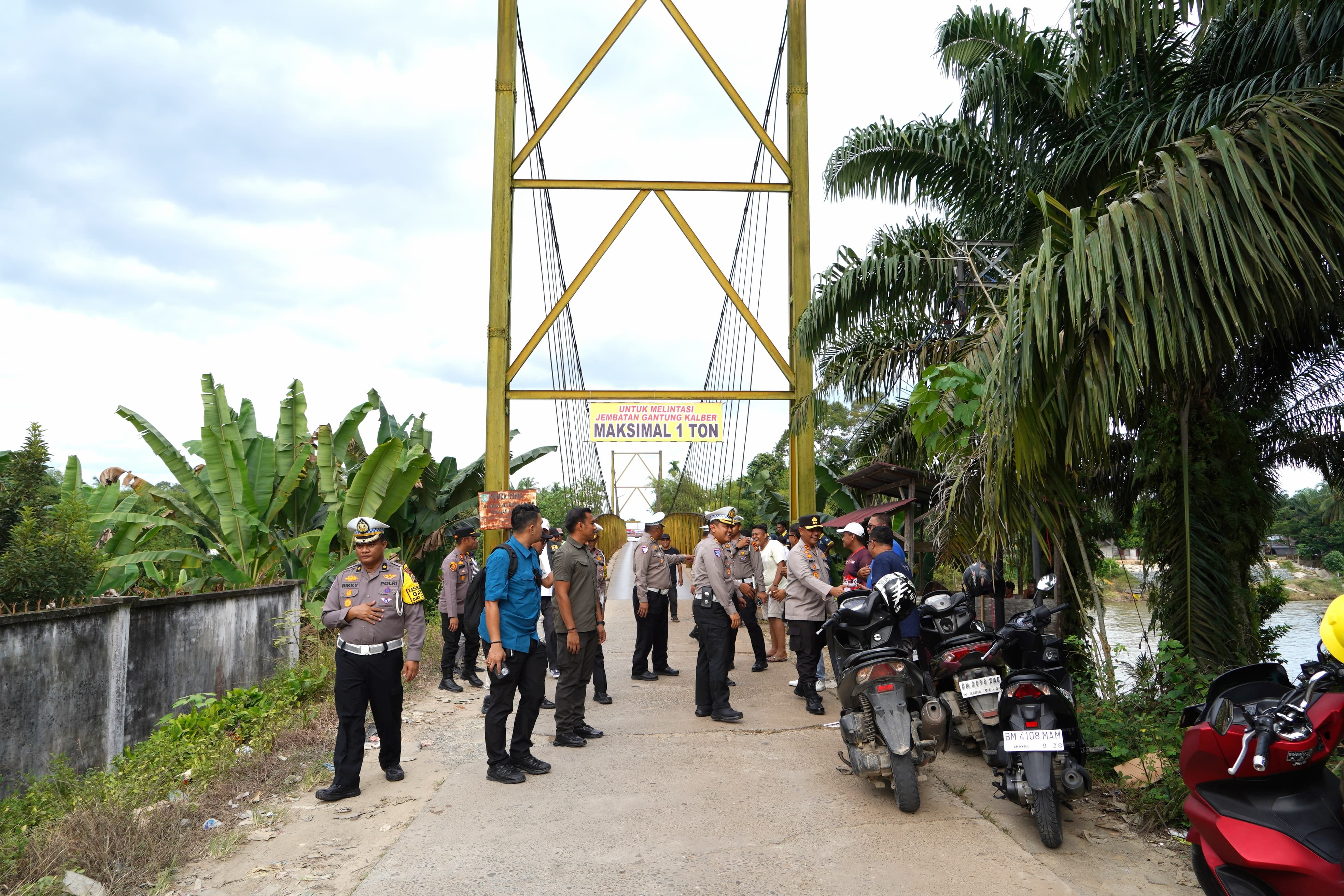 Dirlantas Polda Riau & PUPR Provinsi Riau Cek Kondisi Jembatan Sungai Rokan