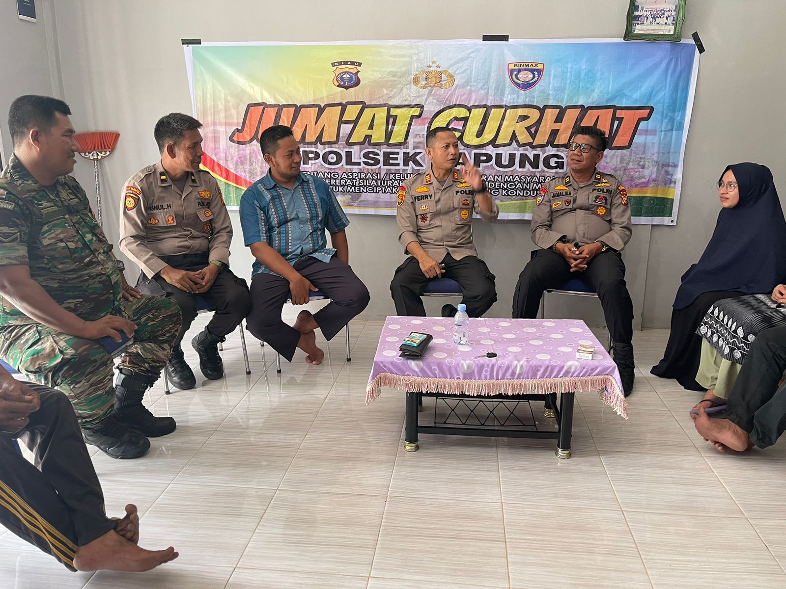 Plh Kapolsek Tapung Gelar Jumat Curhat Untuk Mendengarkan Curhatan Langsung Masyarakat Desa Sei Lemb