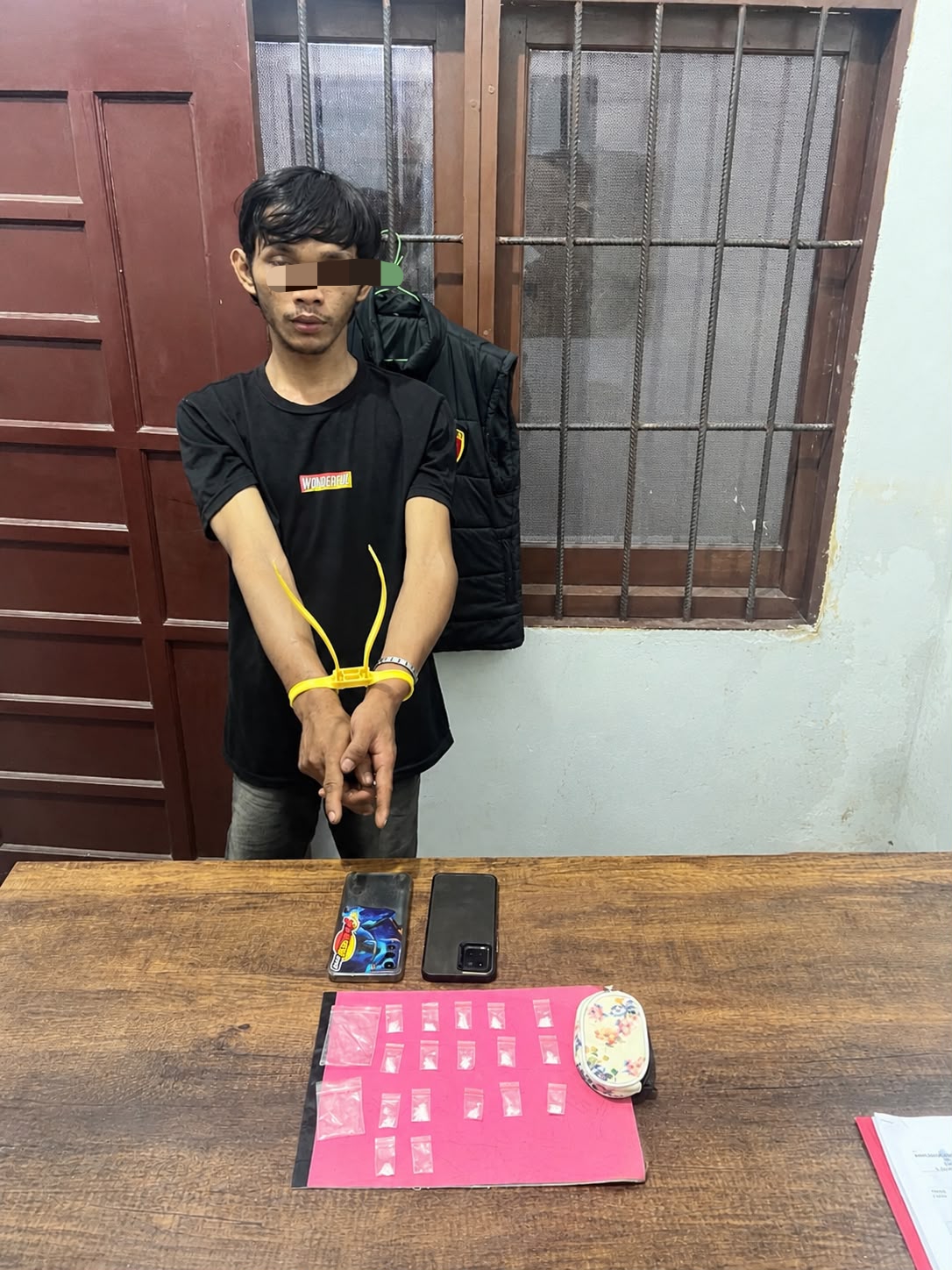 Polsek Tambang Tangkap Pelaku Narkoba di Desa Kualu, Sita 2.42 Gram Sabu-sabu 
