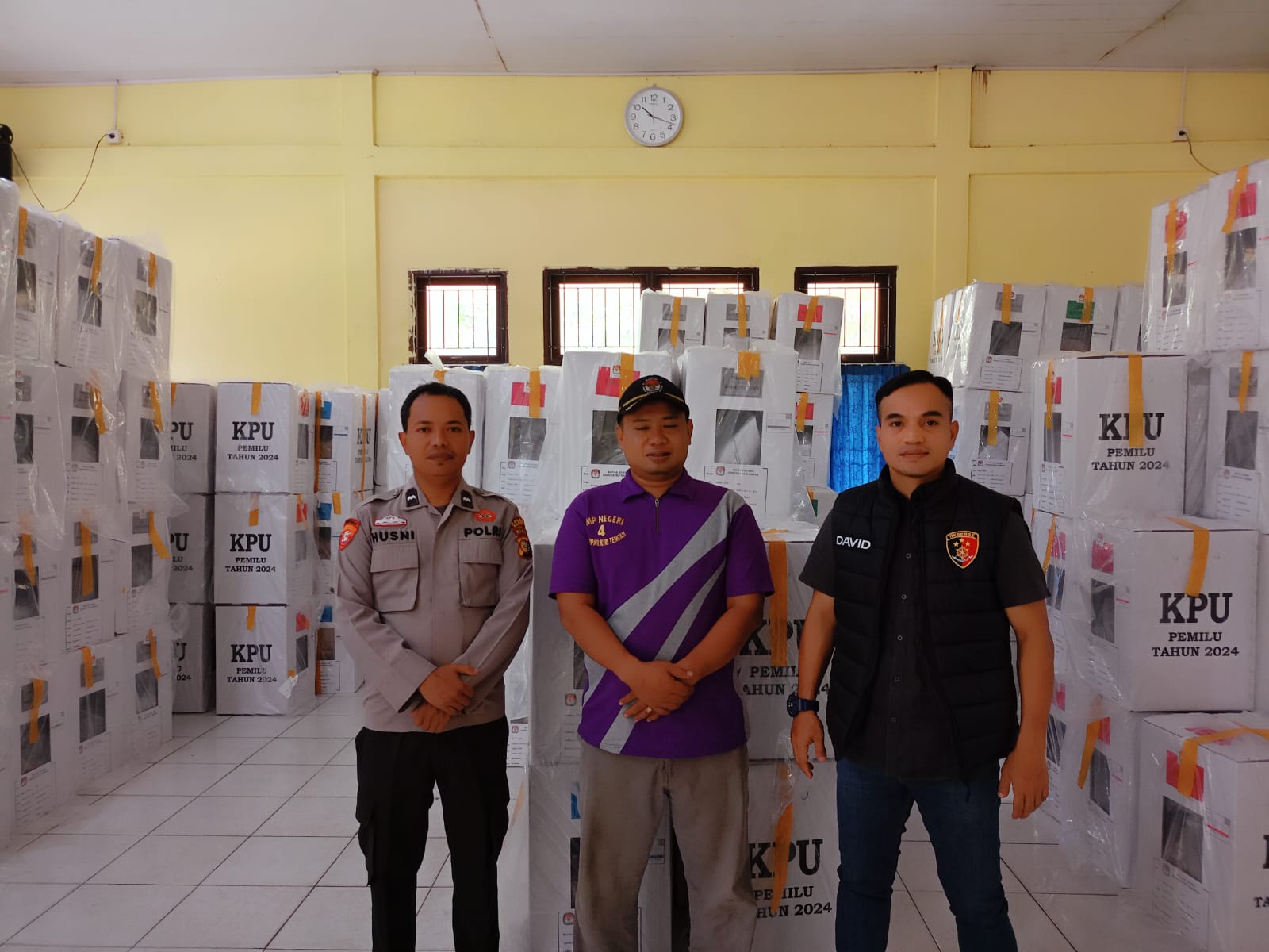 Personil Polsek Kampar Kiri  Patroli dan Pengamanan Logistik Sekaligus Cooling System