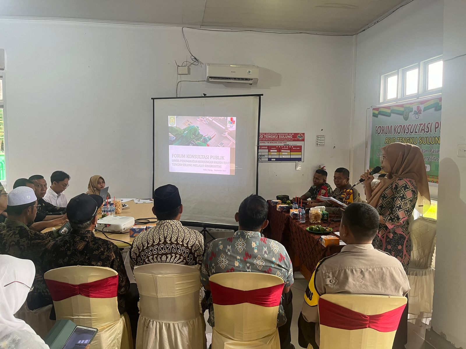 Kapolsek Reteh menghadiri Kegiatan Forum Konsultasi Publik di RSUD Tengku Sulung