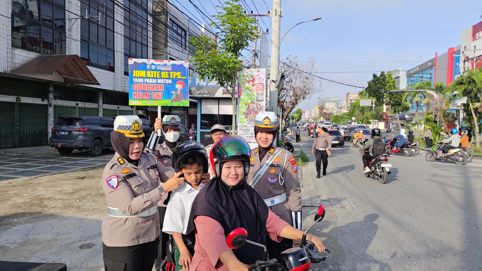  Ditlantas Polda Riau Ajak Masyarakat Tertib Berlalu Lintas