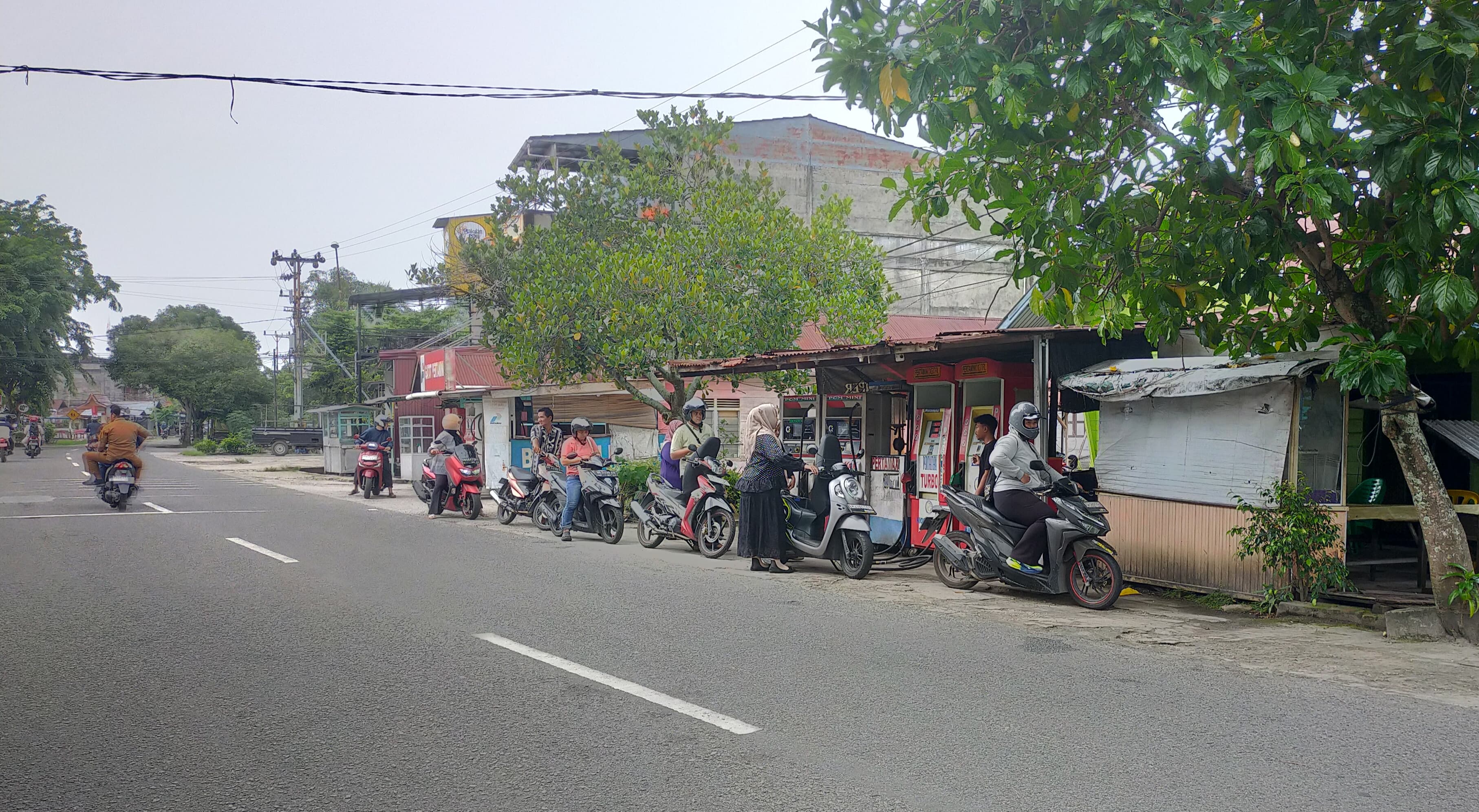 Pertalite Langka Lagi di Pulau Bengkalis, Anak Sekolah Terpaksa Tak Berangkat