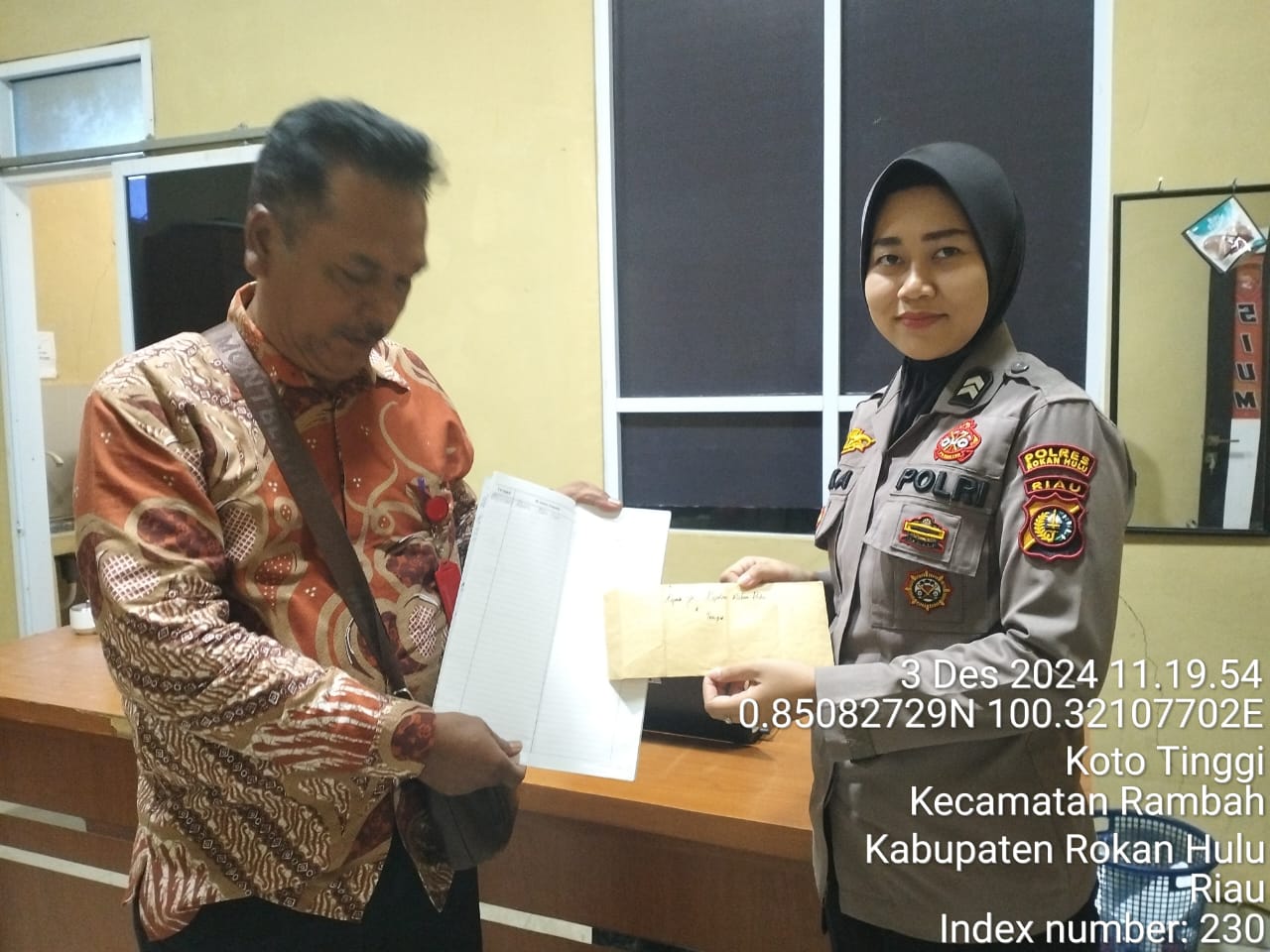 Puluhan Wartawan Kaloborasi Jurnalis Rohul Sepakat Menggelar Aksi Damai Ke Kantor KPUD