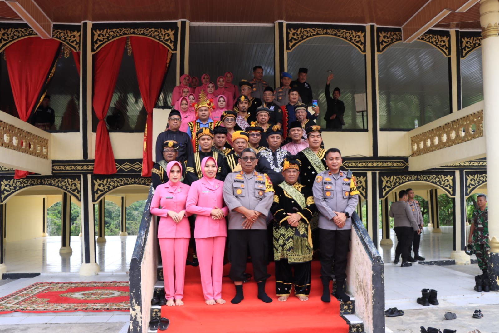 Lepas Kapolres Kampar,Ninik Mamak Kampar gelar Salam Perpisahan.