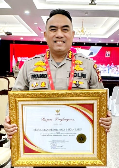 Polresta Pekanbaru Kembali Raih Penghargaan Dari KemenPAN RB Kategori Pelayanan Prima