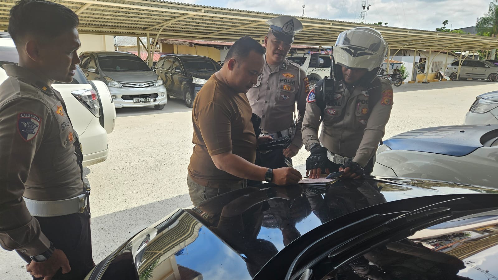Satlantas Kampar Tindak Kendaraan dengan TNKB Tidak Sesuai Ketentuan