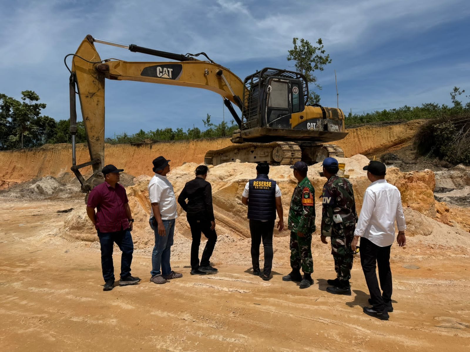 Sat Reskrim Polres Kampar Cek Lokasi Galian C di Tapung, Respon Cepat Berita Viral!