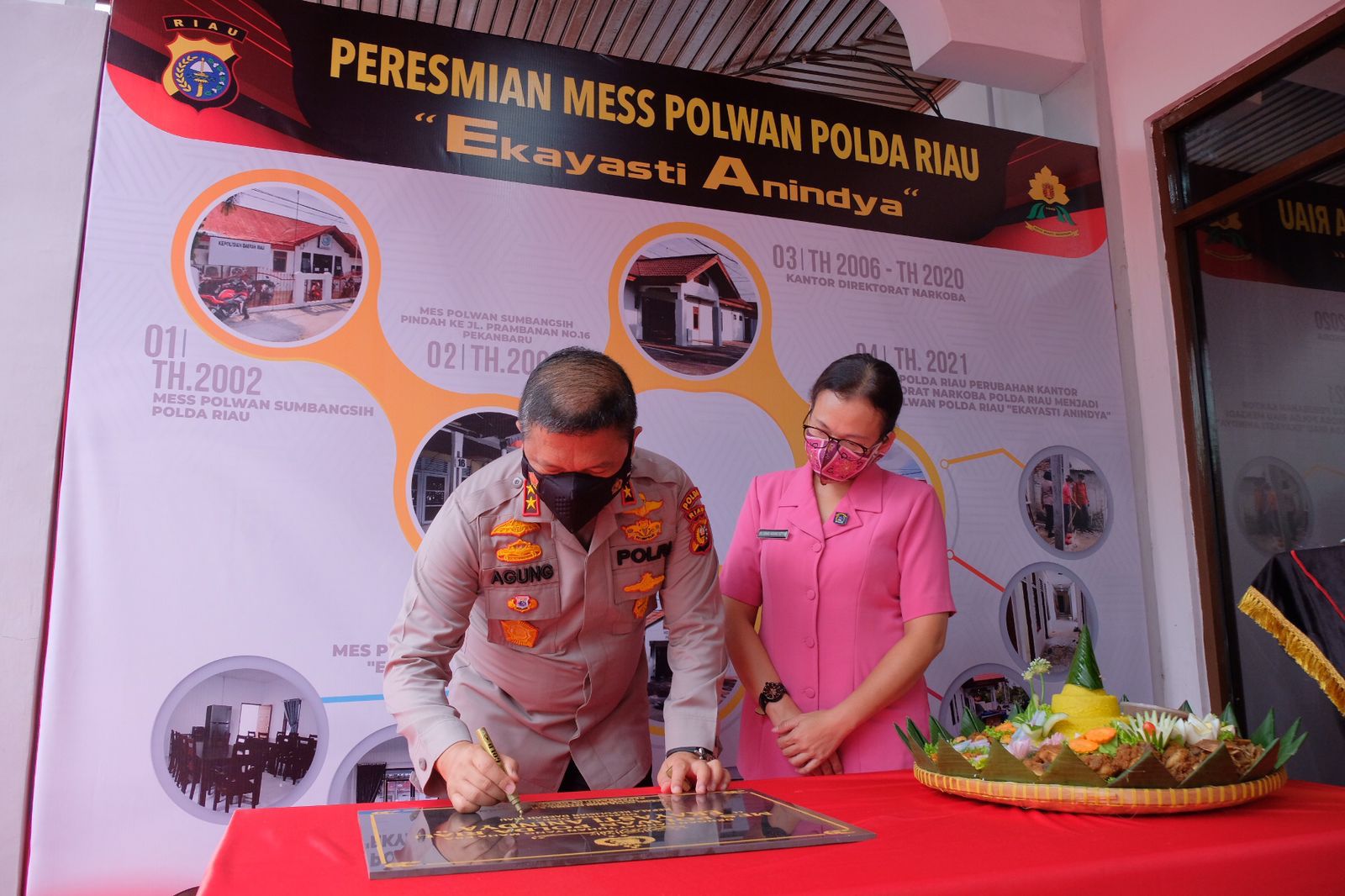 Kapolda Resmikan Penggunaan Mess Polwan Polda Riau.