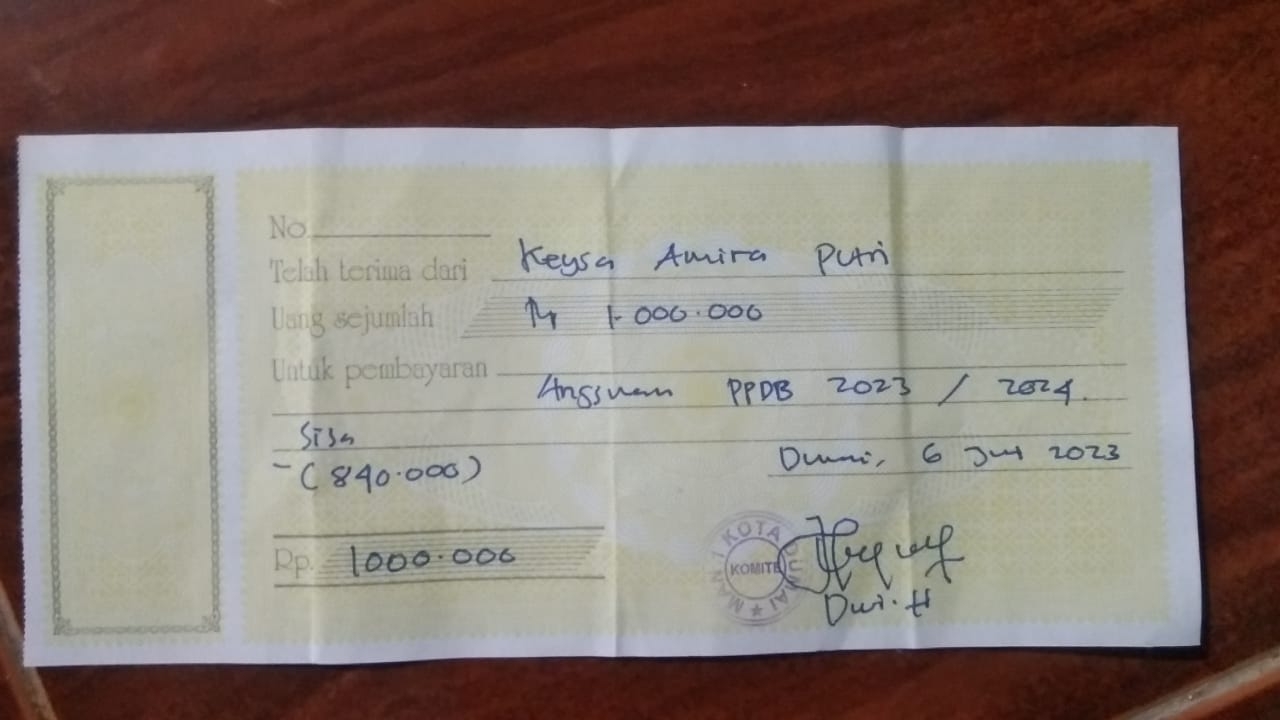 Tak Terima Diberitakan Dugaan Pungli,Kepsek MAN 1 Dumai Ancam Wartawan Dan Keluarkan Siswi Dari Seko