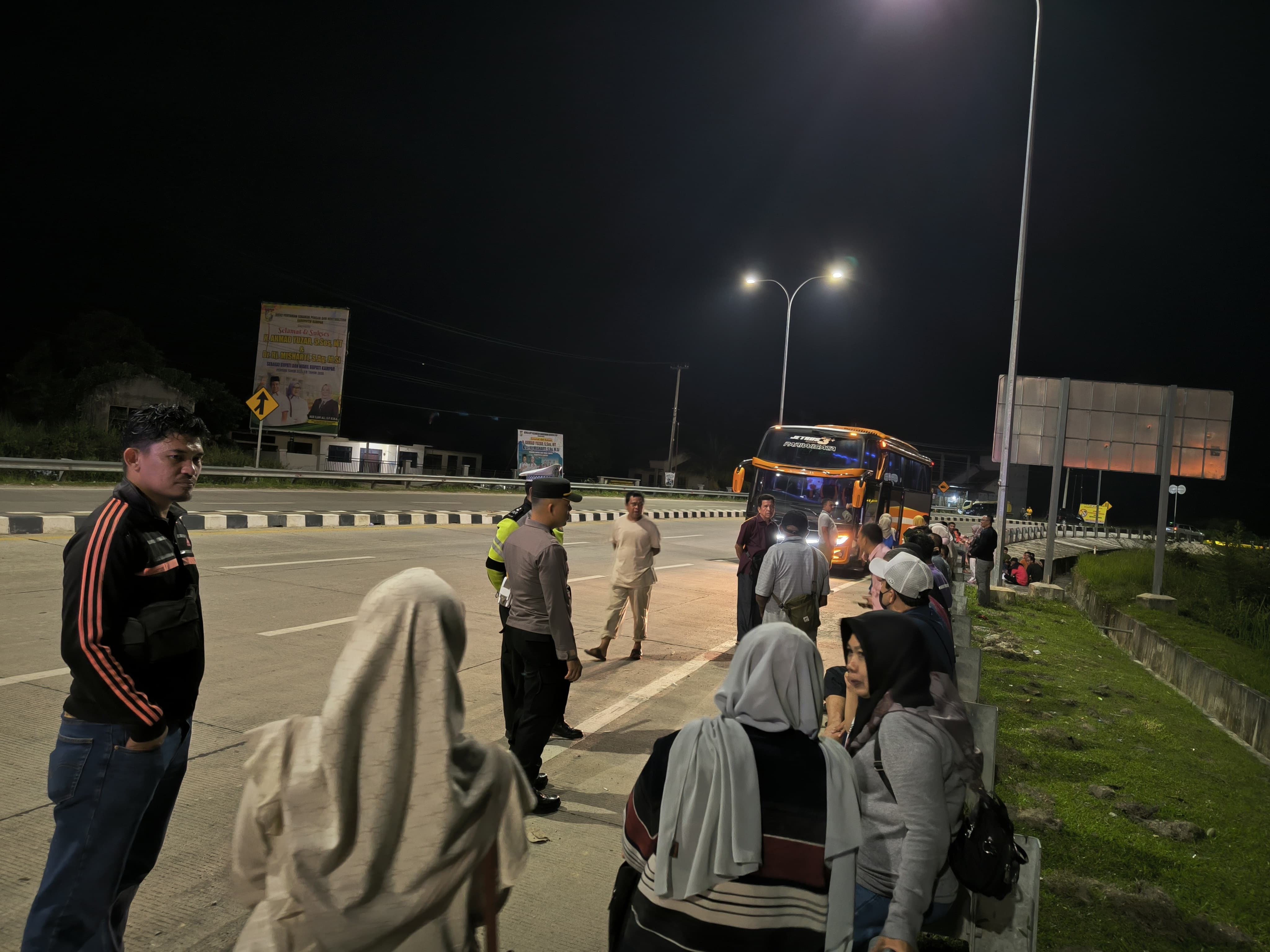 Tim Samapta Polres Kampar Patroli Rutin Jelang Ramadhan, Sampaikan Pesan Kamtibmas