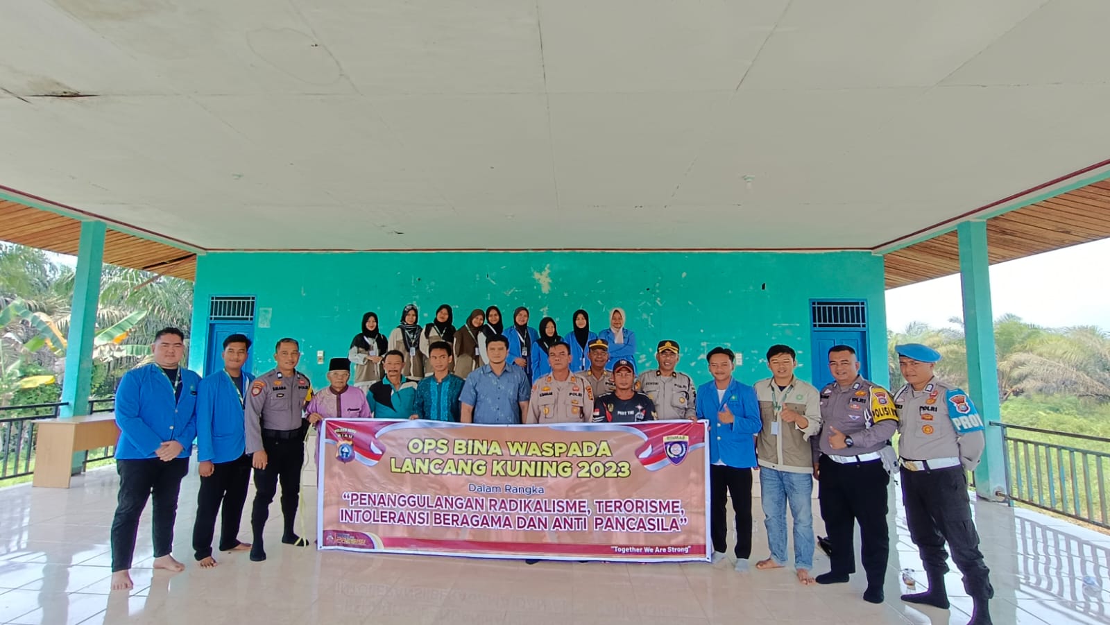 Polres Inhu operasi Bina Waspada bersama mahasiswa KKN UIN Suska di Desa Rawa Bangun