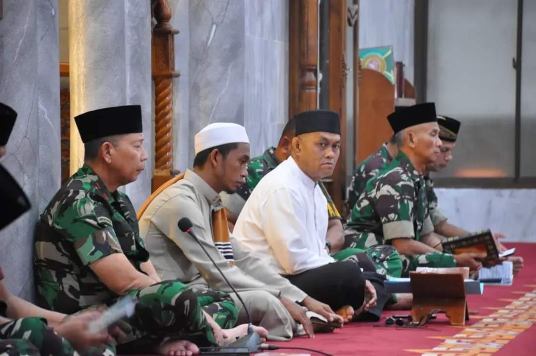 Korem 031/WB Gelar Doa Bersama jelang HUT ke-79 Kemerdekaan Republik Indonesia. 