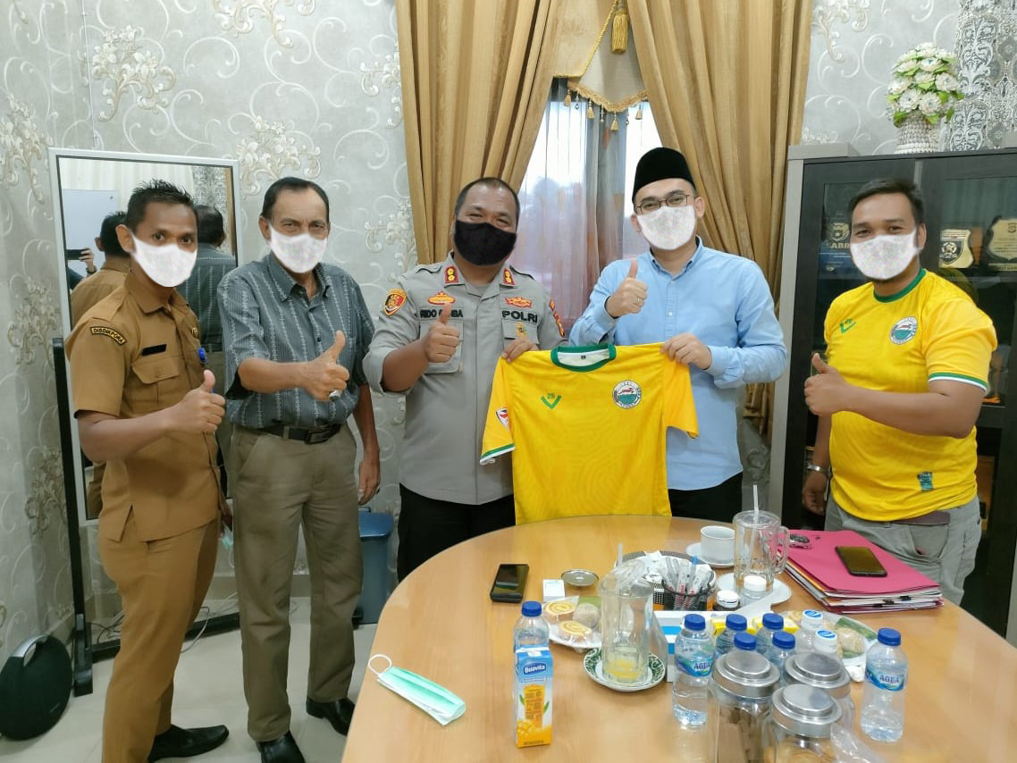 Ditemui Ketua dan Pengurus PSBS Bangkinang, Kapolres Kampar Beri Dukungan Untuk Berlaga di Liga 3 PS