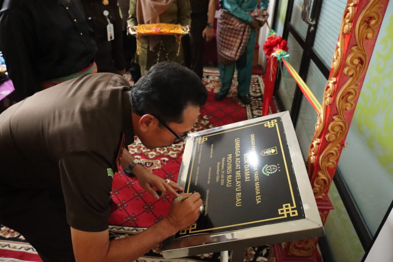 KEPALA SEKSI PERENCANAAN KOREM 031/WB HADIRI ACARA PERESMIAN