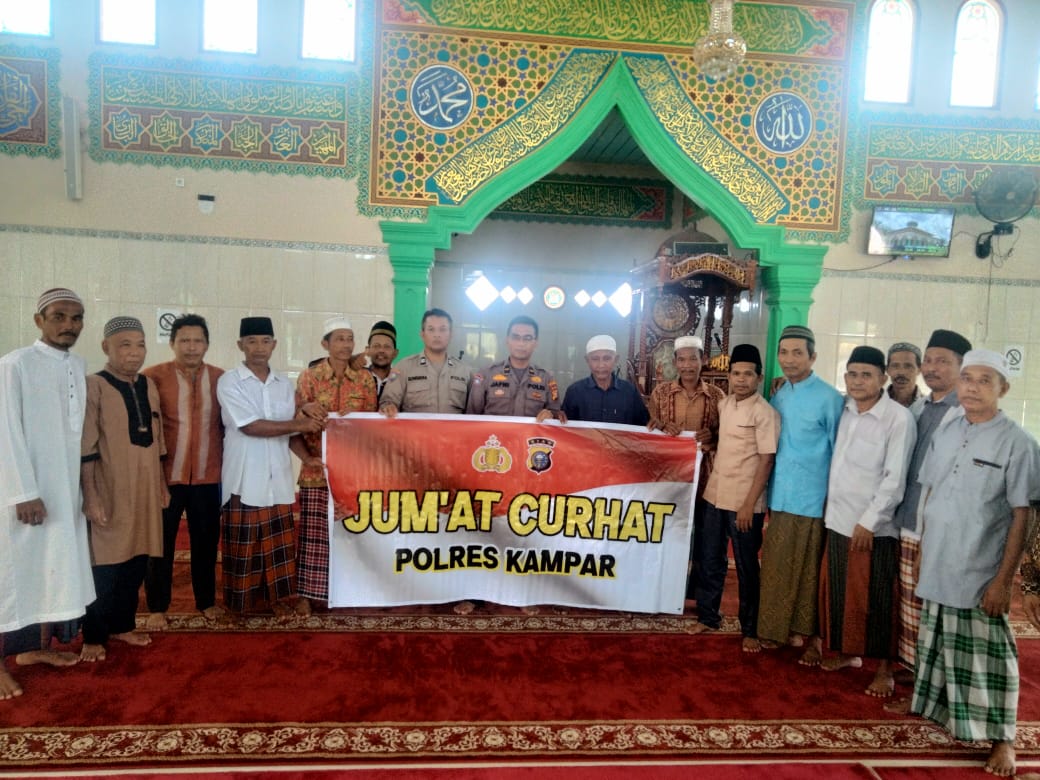 Jumat Curhat,Kapolres Kampar Diwakili IPDA Jafni Sampaikan Himbauan Dan Pesan Kamtibmas Kepada Jemaa