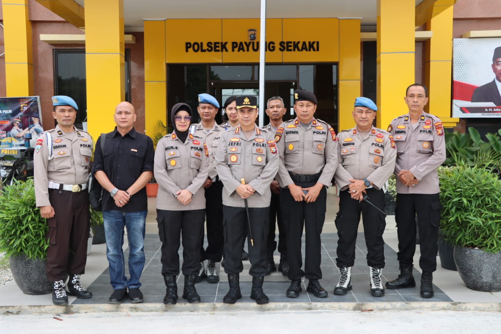 Pastikan Pelayanan Berjalan Lancar,Kapolresta Pekanbaru Sidak ke Polsek Payung Sekaki