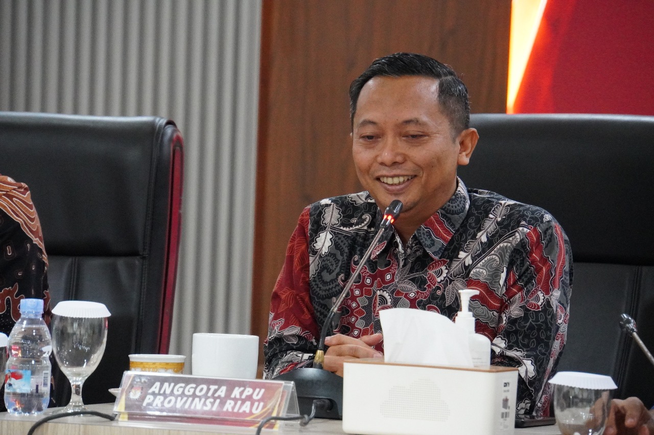 KPU Provinsi Riau Gelar Rapat Monitoring Sosialisasi dan Pendidikan Pemilih Pasca Pemilu dan Pilkada