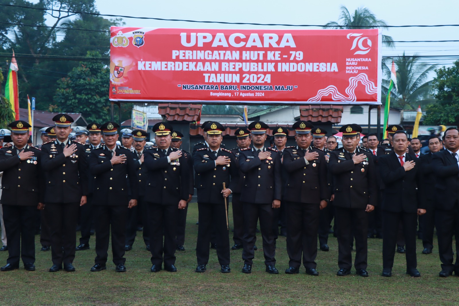 Kapolres Kampar Pimpin Upacara Pengibaran Bendera Merah Putih di HUT RI ke-79