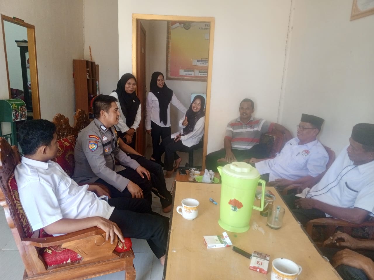 Cooling System, Bhabinkamtibmas Ajak Warga Jaga Kamtibmas Jelang Pilkada Damai 2024