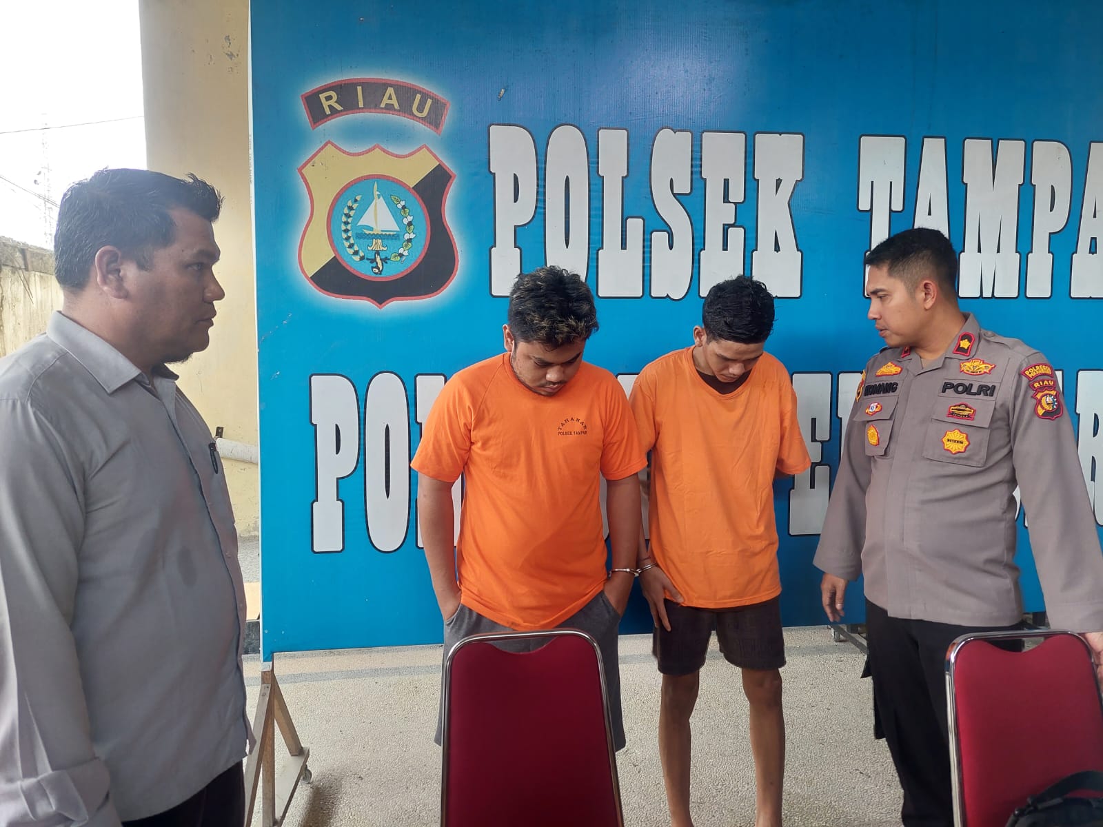 Polsek Tampan Ungkap Tindak Pidana Narkotika Jenis Pil Ekstasi sebanyak 1382 Butir dan serbuk pil ek