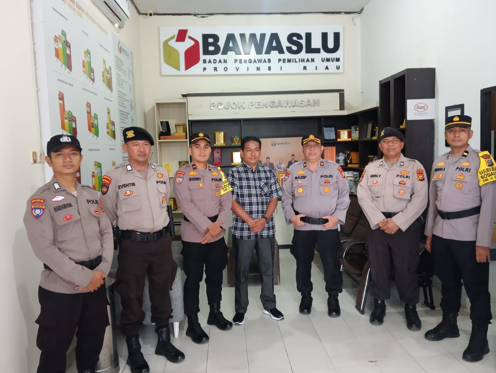 Satgas Preemtif Binmas Sambangi Kantor Bawaslu Provinsi Riau