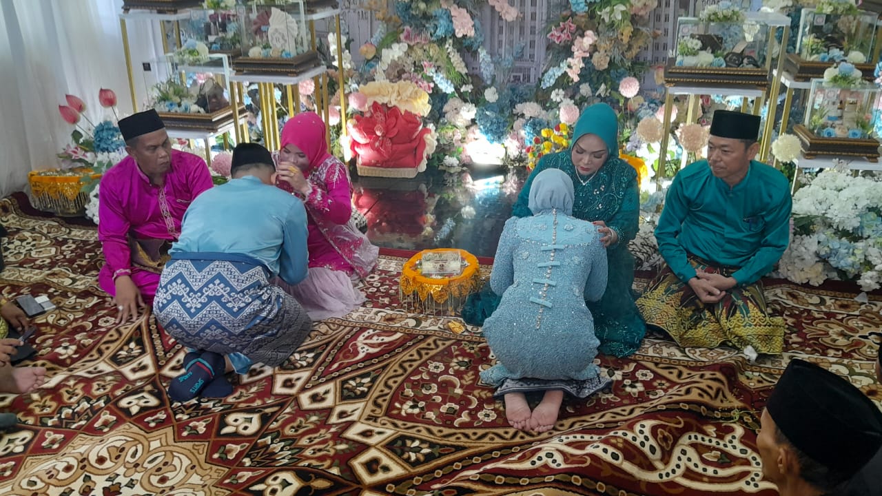 Nalladia Ayu Rokan, Putri Sulung Bupati Rokan Hilir Dilamar Polisi