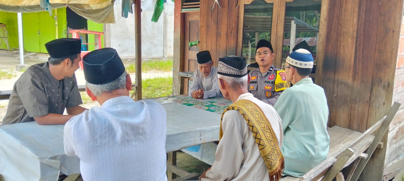 Polsek Keritang Ajak Warga  dan Tokoh masyarakat Tetap Jaga Kesatuan Jelang Pilkada Serentak 2024