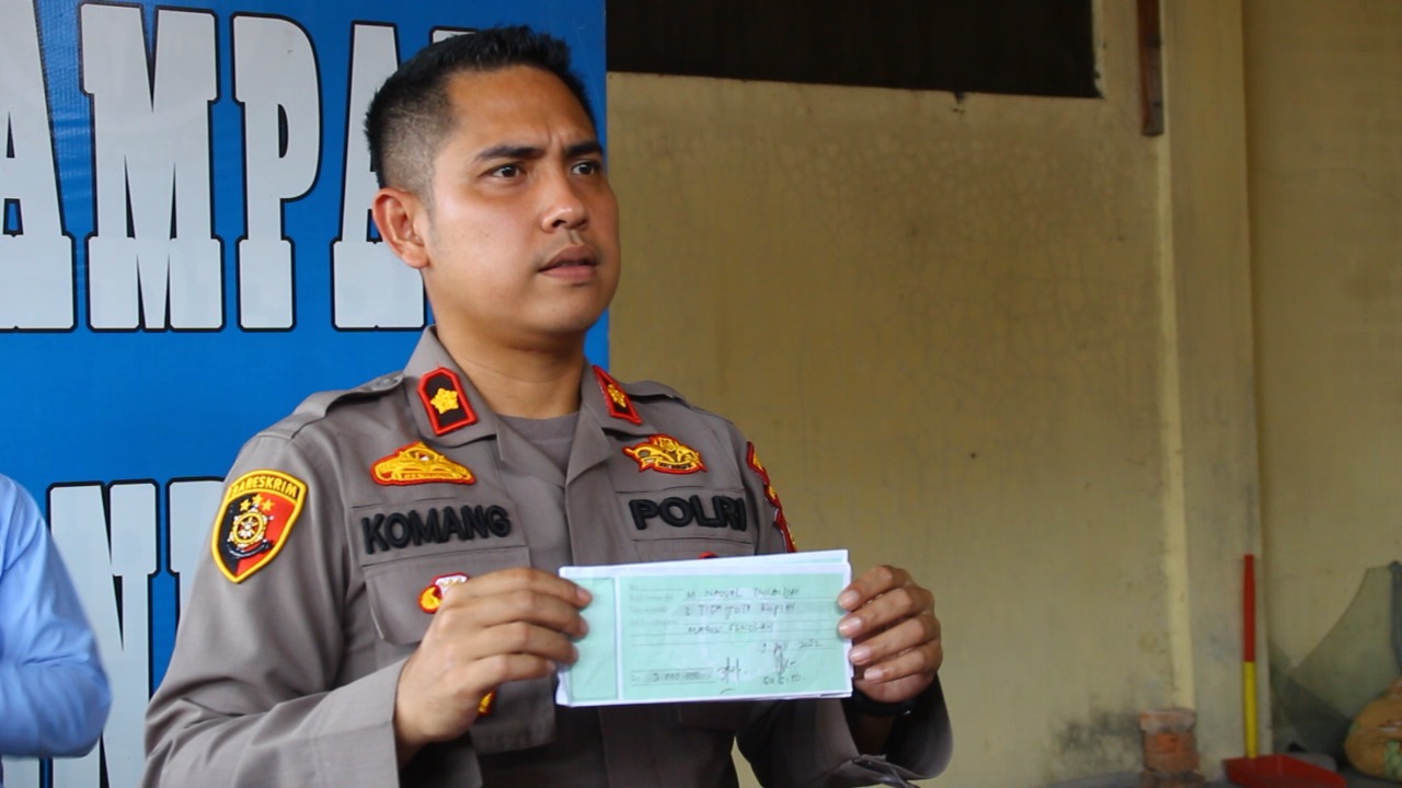 Polsek Tampan Ungkap Pelaku Penipuan Korban diiming Bisa Masukan Anak SMKN 4 Pekanbaru