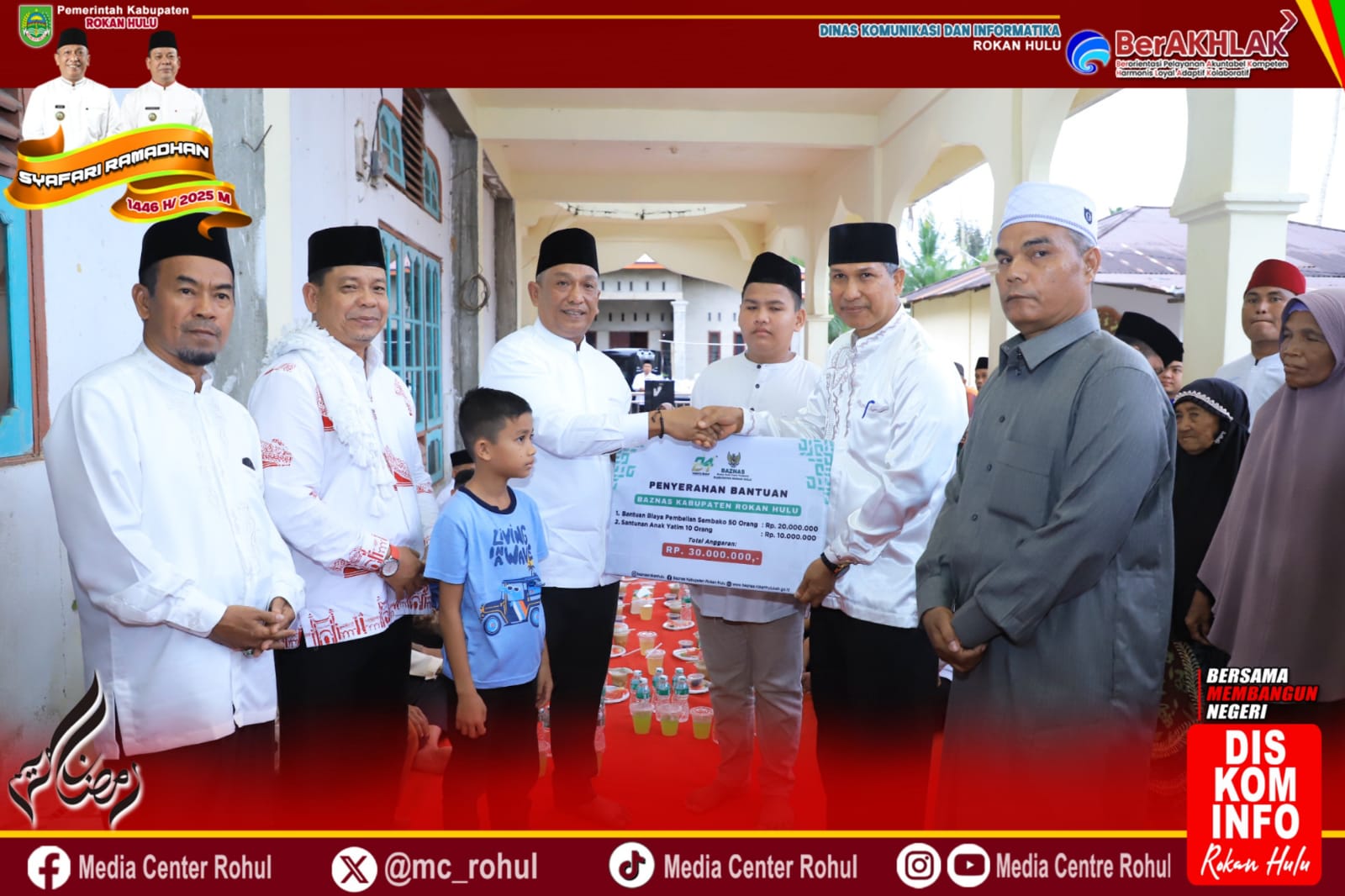 Safari Ramadhan Bupati dan Wakil Bupati Rohul Disambut Meriah Warga Desa Rambah Tengah Barat