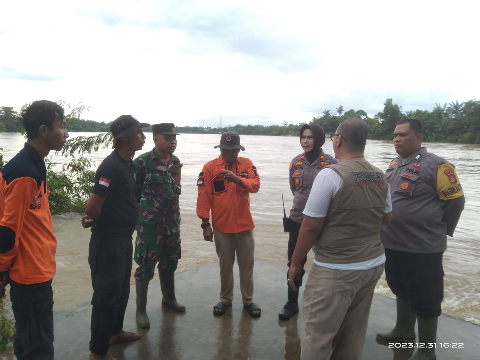 Volume Air Sungai Kampar  Meningkat, Ini Arahan Kapolsek Bangkinang Kota