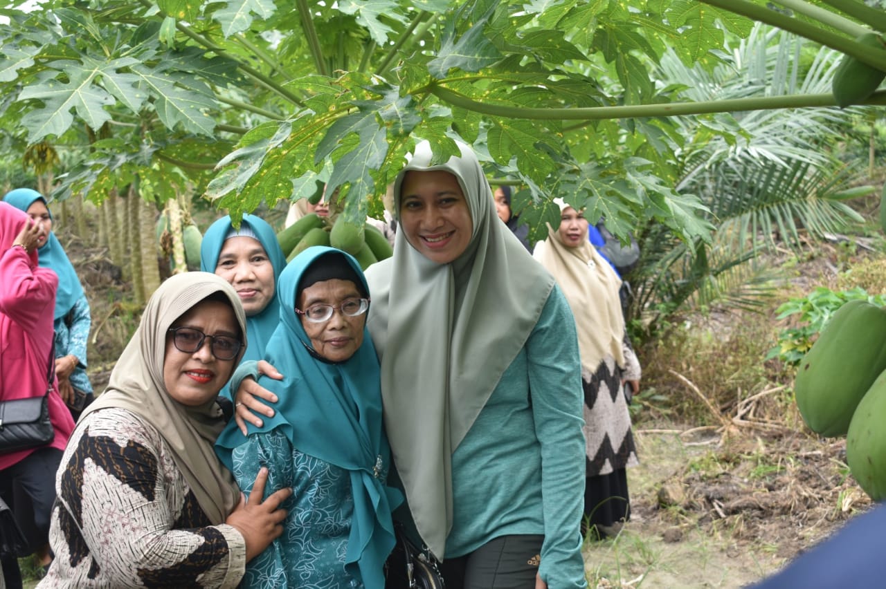 Bupati Inhu mengunjungi desa Kecamatan Lubuk Batu Jaya