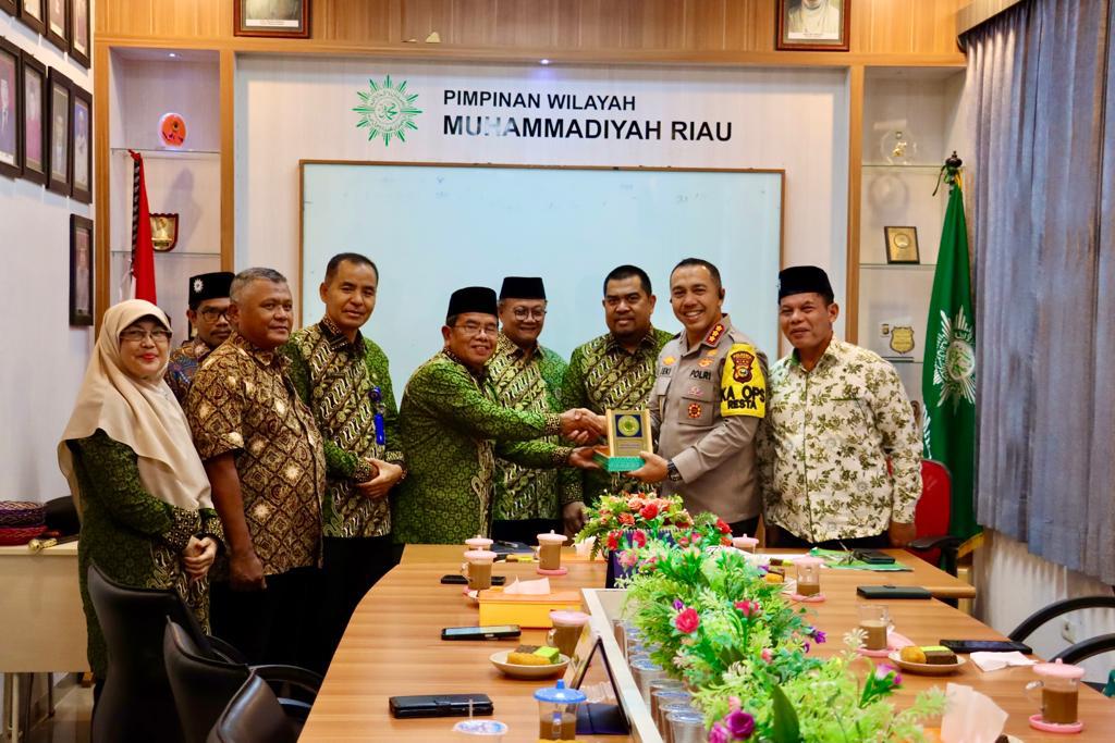 Kapolresta Pekanbaru Melakukan Giat Dengan Pimpinan Muhamadiyah Riau