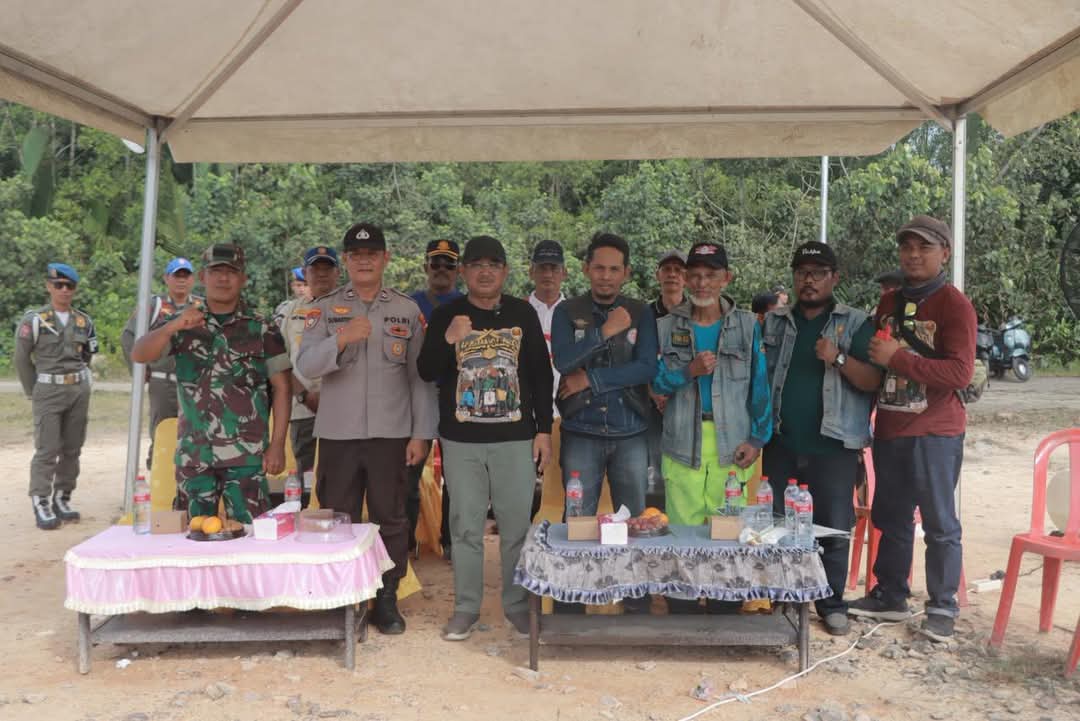 Bupati Anwar Sadat Buka Acara Kajanglako Ke XIII Kuala Tungkal 