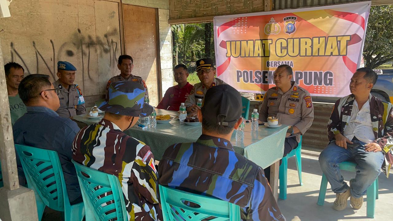Jumat Curhat Polsek Tapung: Kapolsek Tampung Keluhan Warga, Bahas Asuransi Laka Lantas, Begal