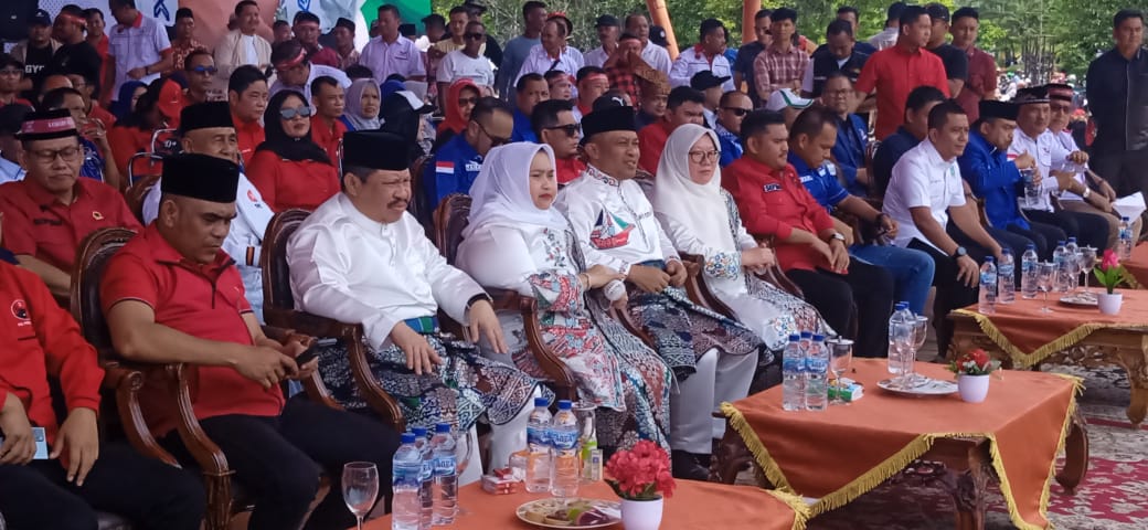 Pasangan Kasmarni - Bagus Santoso (KBS)  Daftar Ke KPU Bengkalis