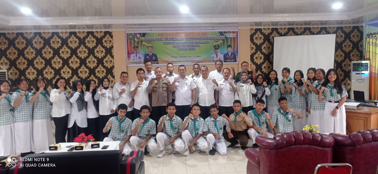 Ustad Ichwan S PDI Sampaikan Tausyiah Qobliyah Dzuhur di Masjid Al Mizan Kejati Riau