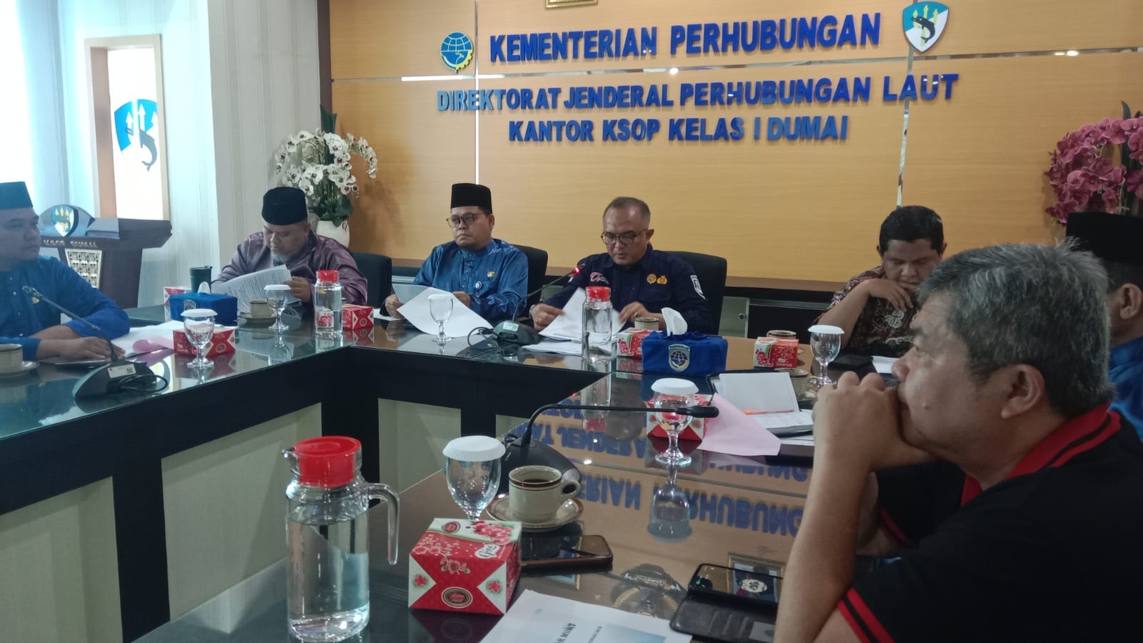 TKBM  Tenaga Kerja Bongkar Muat Dumai Pembentukan  UUPJ Di Wilayah  Terminal Khusus  untuk  melayani