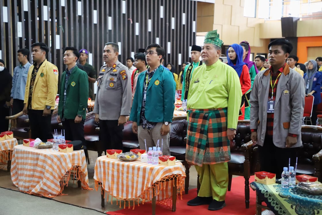 RAKERDA) Badan Eksekutif Mahasiswa Seluruh Riau Ke-lX Dan Seminar Nasional