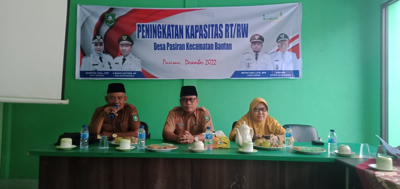 Dinas PMD Berikan Sosialisa Guna Peningakatan Kapasitas RT,RW Desa Pasiran
