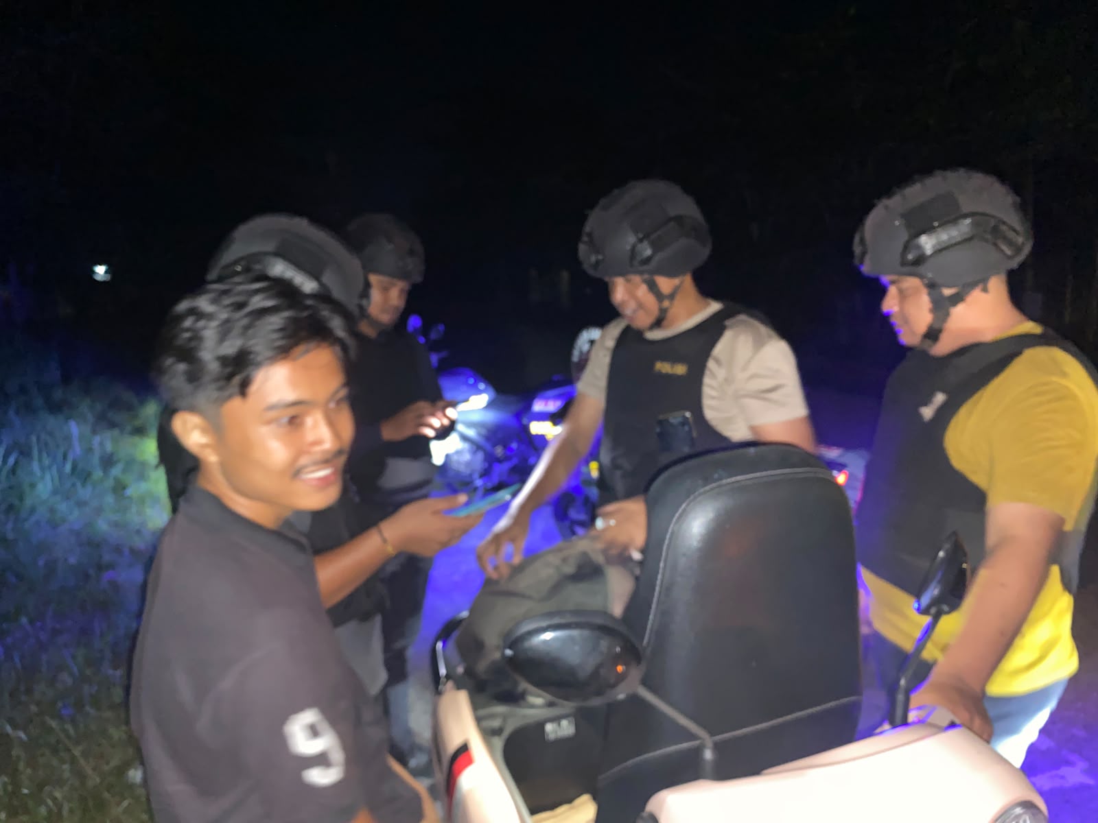 Jaga Kondusivitas Malam, Tim Raga Polres Kampar Patroli Kawasan Ramai hingga Lingkar Kantor Bupati