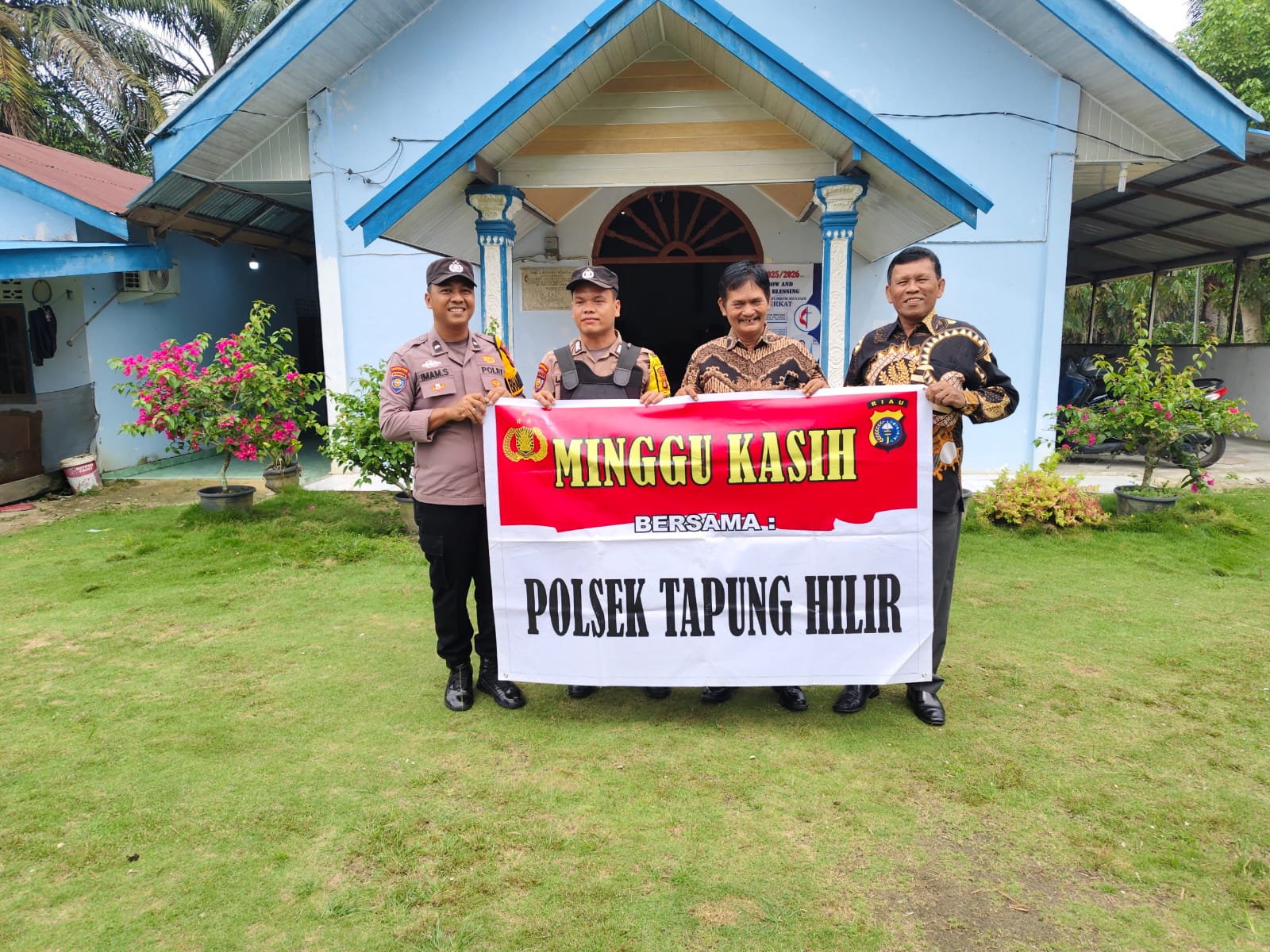 Patroli Minggu Kasih Di Gereja Polsek Tapung Hilir Himbau Keamanan Kendaraan