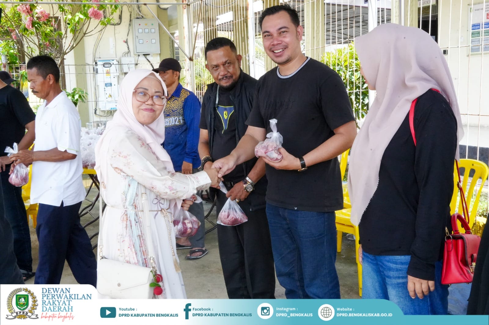 Maknai Idul Adha, Sekretariat DPRD Bengkalis Tebar Kepedulian Melalui Qurban