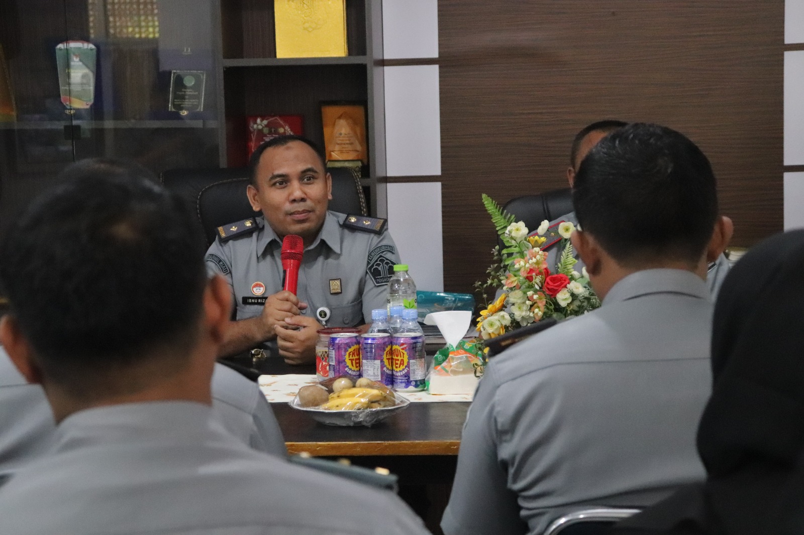 KABAG PROGRAM DAN HUMAS KEMENKUMHAM RIAU BERIKAN PENGUATAN JAJARAN TATA USAHA LAPAS PASIR PENGARAIAN