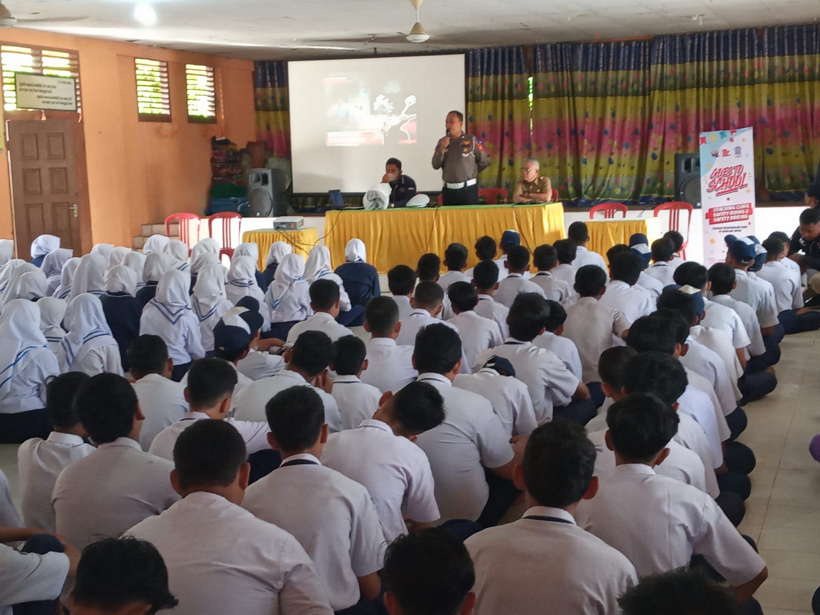 Sat Lantas Polres Kampar Laksanakan Police Goes To School di SMPN 1 Bangkinang