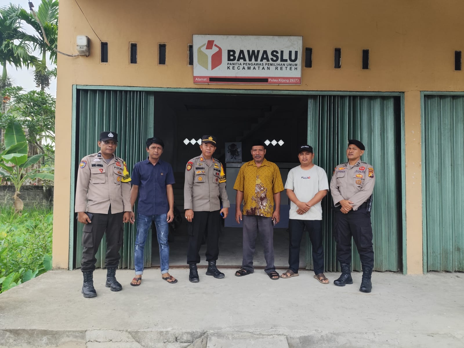 Cooling System Pilkada Serentak 2024, Polsek Reteh Lakukan Patroli dan Silaturahmi ke Kantor Bawaslu