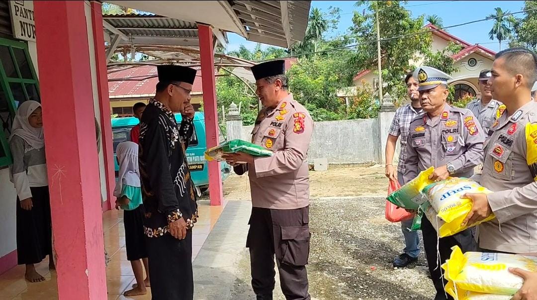 Jumat Berkah dan Cooling System Kapolsek Siak Hulu Berbagai Kebahagiaan Dengan Panti Asuhan