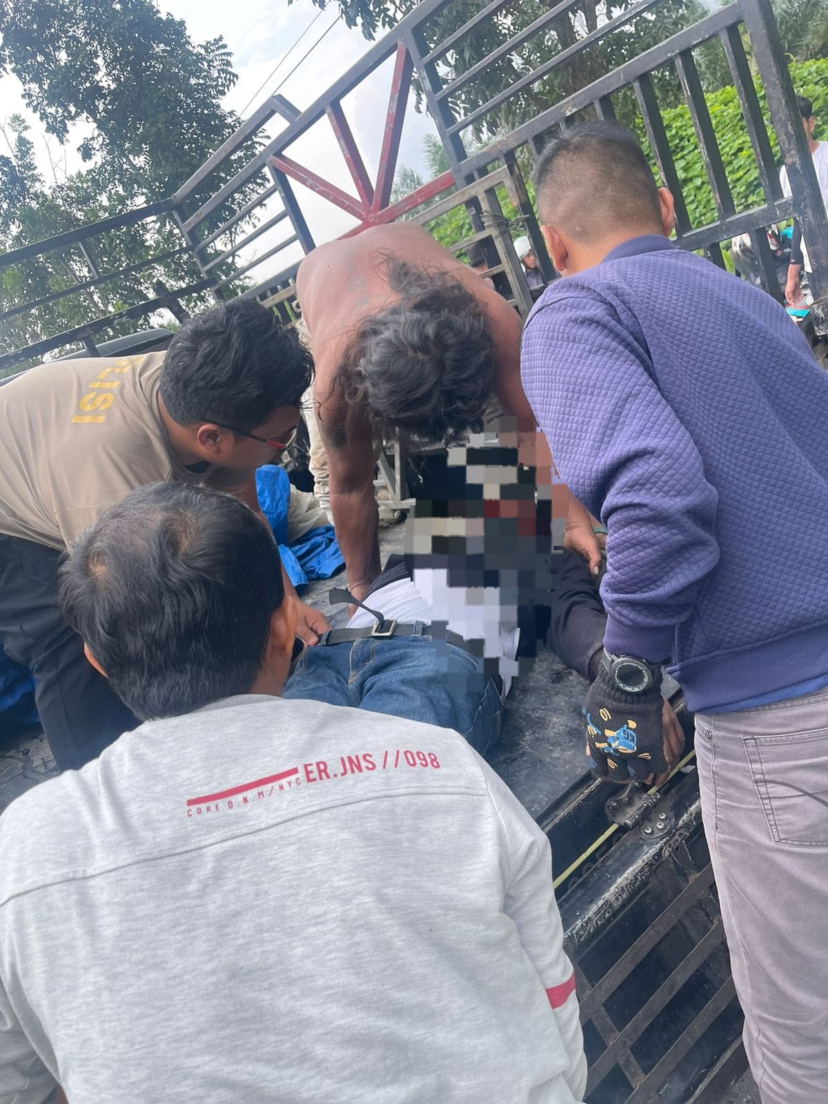 Brigadir Sri Wahyuni Selamatkan Korban Kecelakaan di Tapung, Namun Korban Meninggal Dunia