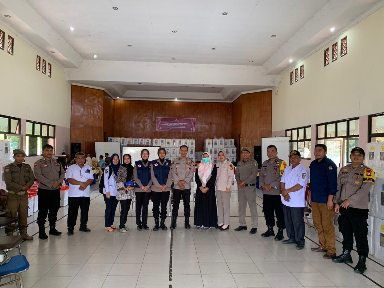 Sie Dokkes Polres Kuansing Lakukan Pengecekan Kesehatan Personil Pengamanan Logistik Pemilu 2024